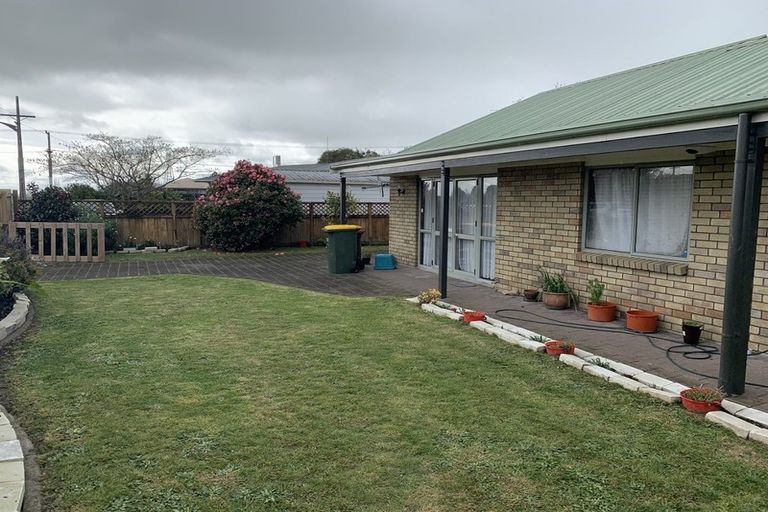 Photo of property in 92 Carrington Avenue, Silverdale, Hamilton, 3216