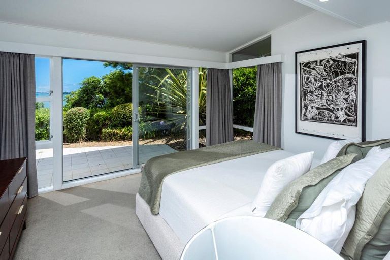 Photo of property in 62 Sharon Road, Waiake, Auckland, 0630