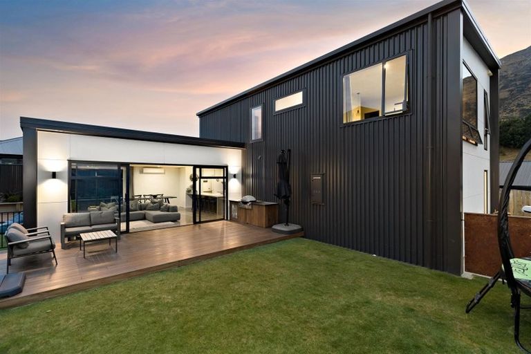 Photo of property in 19 George Drive, Lower Shotover, Queenstown, 9304