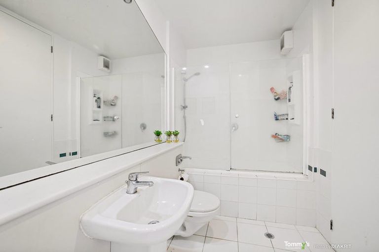 Photo of property in Sirocco Apartments, 607/8 Church Street, Wellington Central, Wellington, 6011