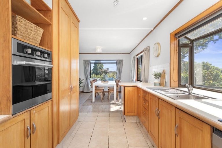 Photo of property in 3 Rangataua Street, Welcome Bay, Tauranga, 3112