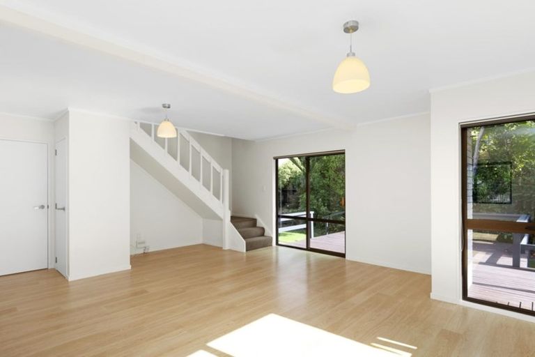 Photo of property in 318 Papamoa Beach Road, Papamoa Beach, Papamoa, 3118