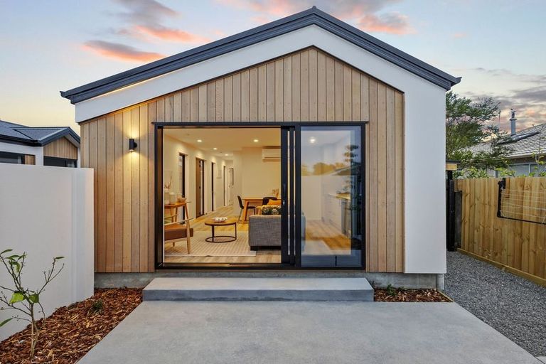 Photo of property in 2/36 Harker Street, Spreydon, Christchurch, 8024