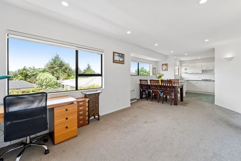 Photo of property in 1/10 Channel View Road, Campbells Bay, Auckland, 0630