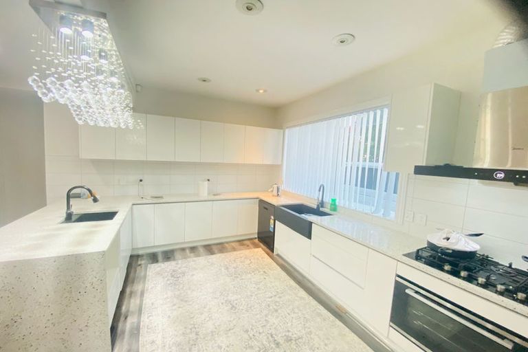 Photo of property in 163 Sturges Road, Henderson, Auckland, 0612