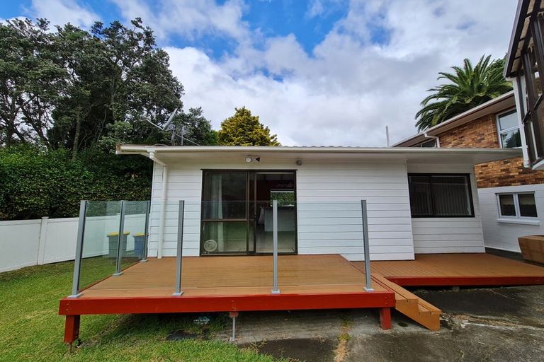 Photo of property in 10a Tirimoana Road, Te Atatu South, Auckland, 0602