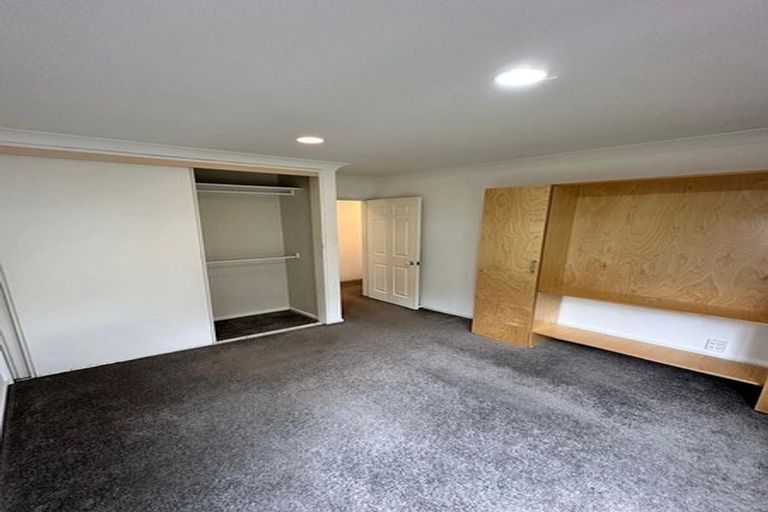 Photo of property in 2/13 Markham Place, Bucklands Beach, Auckland, 2012