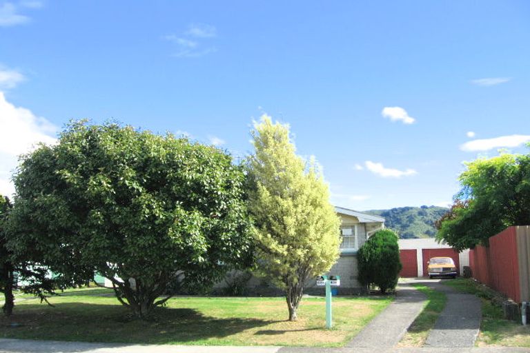 Photo of property in 63b Oregon Drive, Maoribank, Upper Hutt, 5018