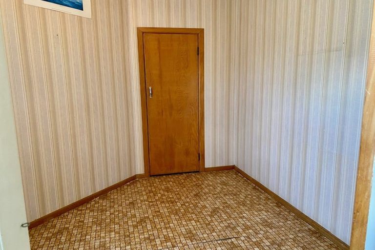 Photo of property in 9a Kirton Crescent, Manurewa, Auckland, 2102