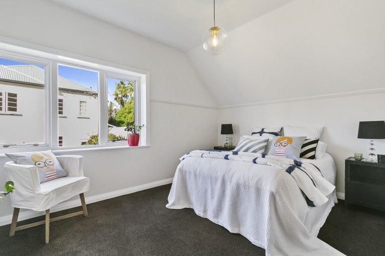 Photo of property in 323 The Terrace, Te Aro, Wellington, 6011