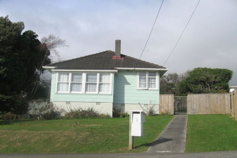 Photo of property in 5 Jackson Terrace, Ranui, Porirua, 5024