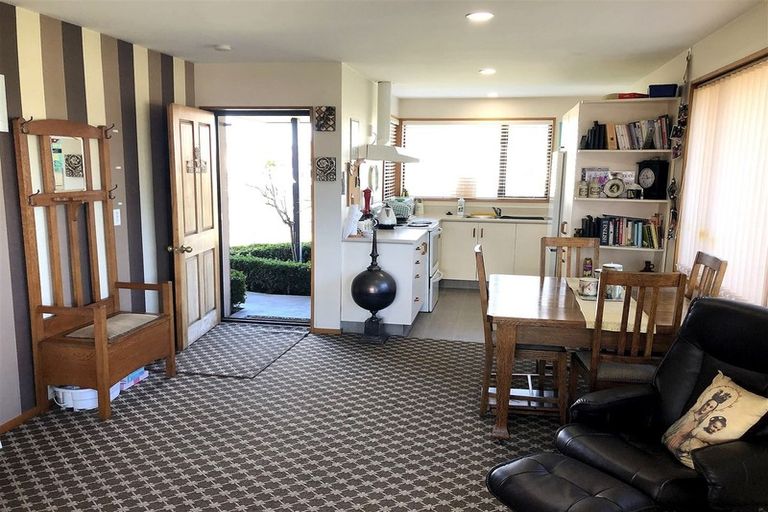 Photo of property in 39 Tyrone Street, Belfast, Christchurch, 8051