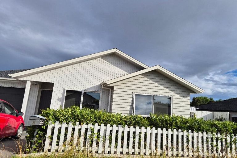 Photo of property in 5 Siren Street, Wainui, 0932