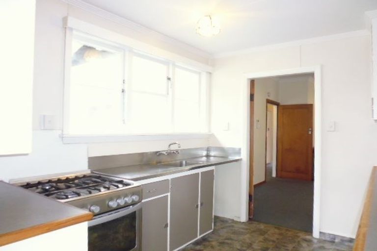 Photo of property in 39 Kings Crescent, Hutt Central, Lower Hutt, 5010