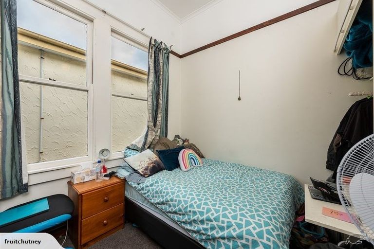 Photo of property in 84 Kilbirnie Crescent, Kilbirnie, Wellington, 6022