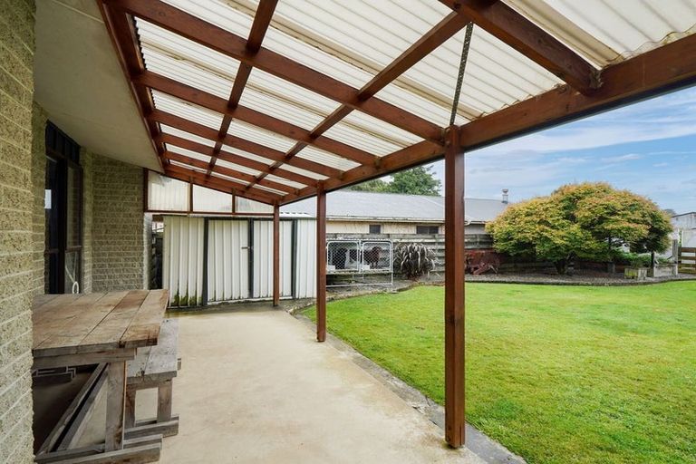 Photo of property in 89 Dalwharn Street, Wallacetown, 9816