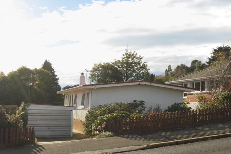 Photo of property in 318 Kenmure Road, Kenmure, Dunedin, 9011