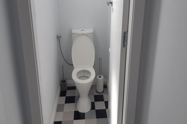 Photo of property in 390-392 Jackson Street, Petone, Lower Hutt, 5012