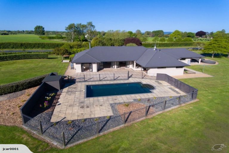 Photo of property in 100 Hooker Road, Tamahere, Hamilton, 3283