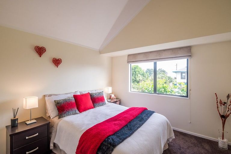 Photo of property in 37b The Esplanade, Raumati South, Paraparaumu, 5032