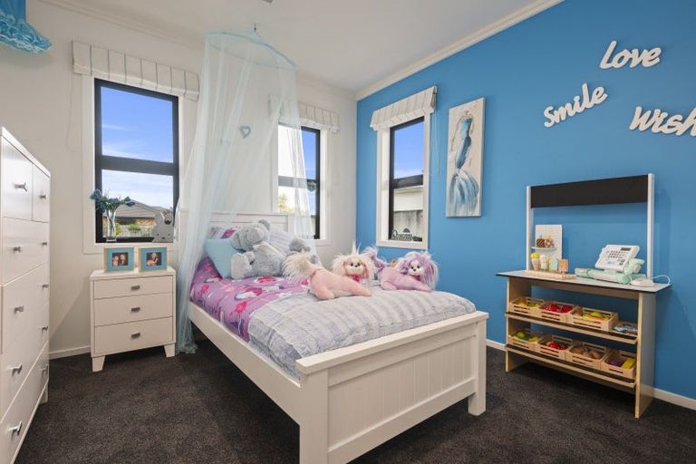 Photo of property in 67 Rosalie Terrace, Kelvin Grove, Palmerston North, 4414