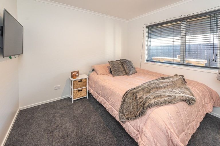 Photo of property in 16 Magnolia Crescent, Tawhero, Whanganui, 4501