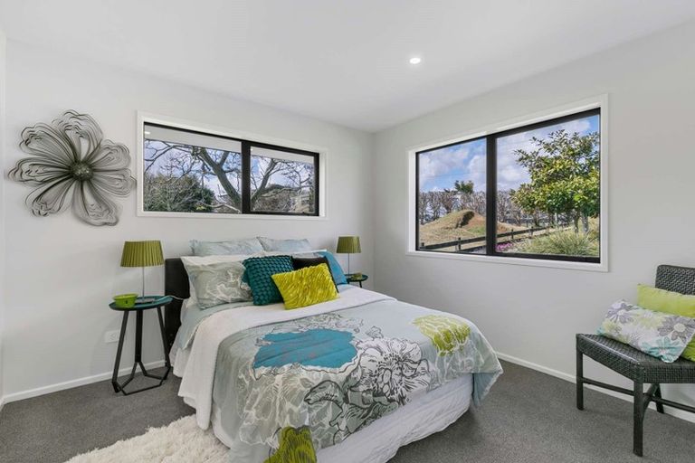 Photo of property in 2 Evan Tasman Lane, Waiuku, 2123