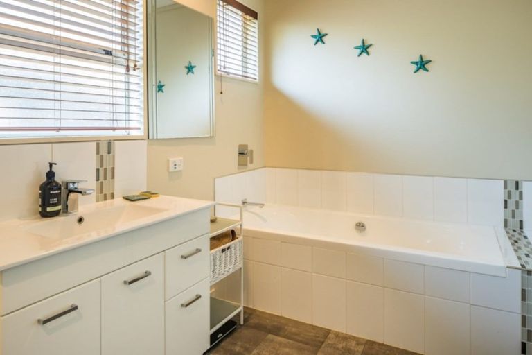 Photo of property in 13 Truro Road, Camborne, Porirua, 5026