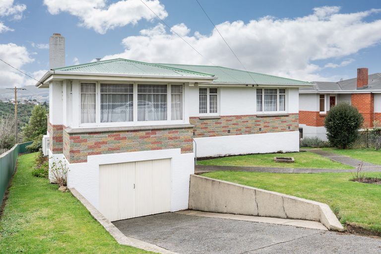 Photo of property in 30 Caldwell Street, Brockville, Dunedin, 9011