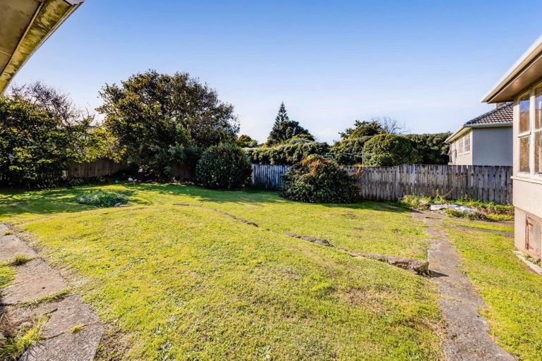 Photo of property in 10 Acourt Street, Hawera, 4610