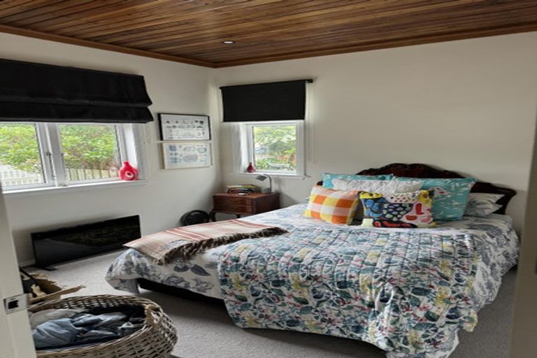 Photo of property in 89 Ross Street, Lyall Bay, Wellington, 6022