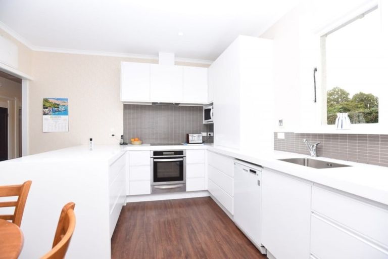 Photo of property in 12 Willis Street, Gore, 9710