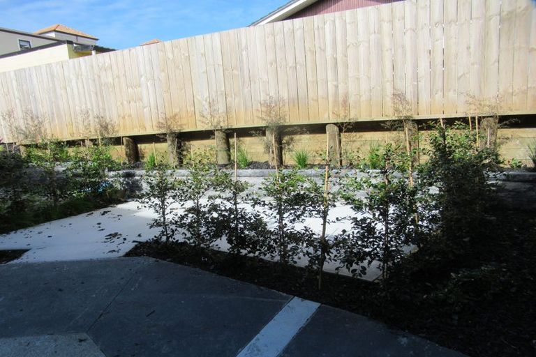 Photo of property in 10/2 Nikau Street, New Lynn, Auckland, 0600