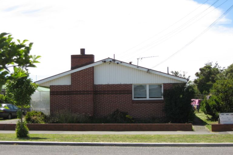 Photo of property in 2/62 Geraldine Street, Edgeware, Christchurch, 8013