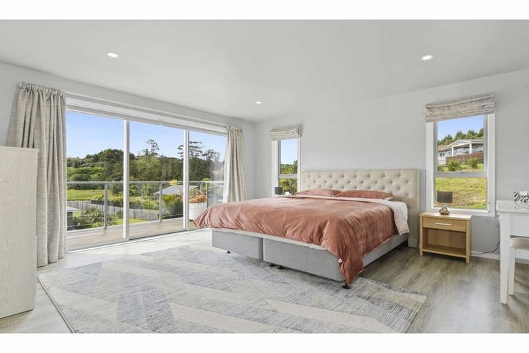 Photo of property in 8 Mandeno Drive, Kerikeri, 0230