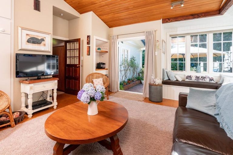 Photo of property in 1234 Paekakariki Hill Road, Paekakariki Hill, Porirua, 5381