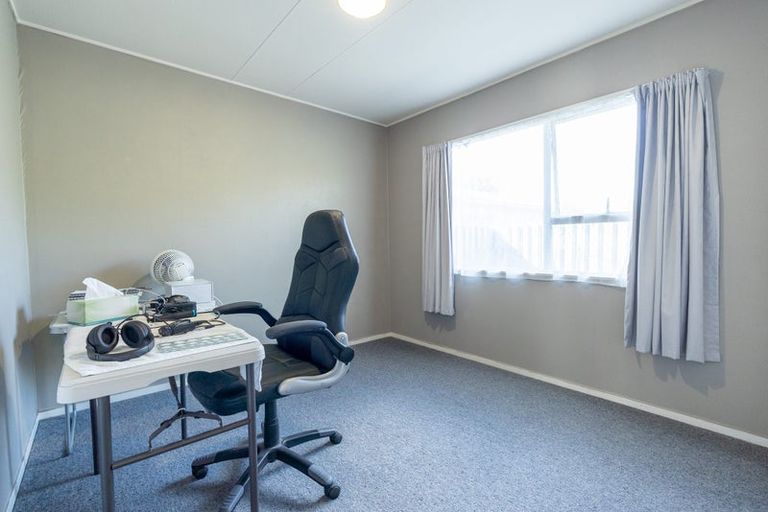 Photo of property in 34a Geraldine Crescent, Cloverlea, Palmerston North, 4412