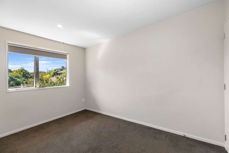 Photo of property in 6/45a Swanson Road, Henderson, Auckland, 0610