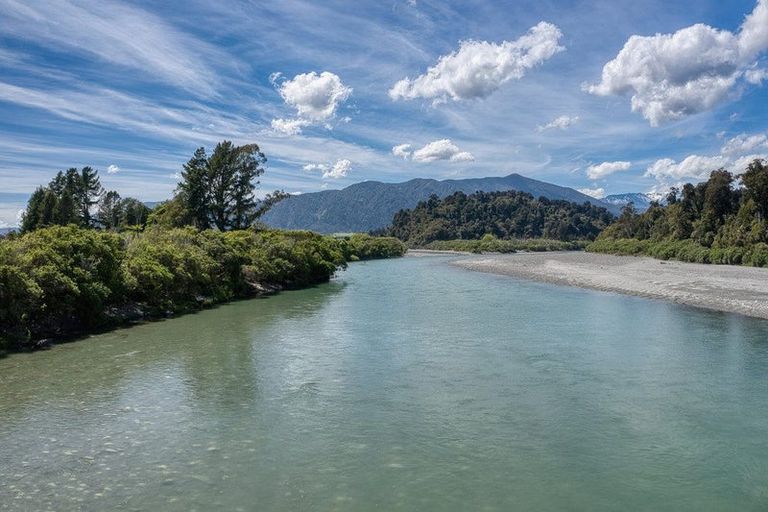 Photo of property in 91 Beach Road, Kakapotahi, Ross, 7885