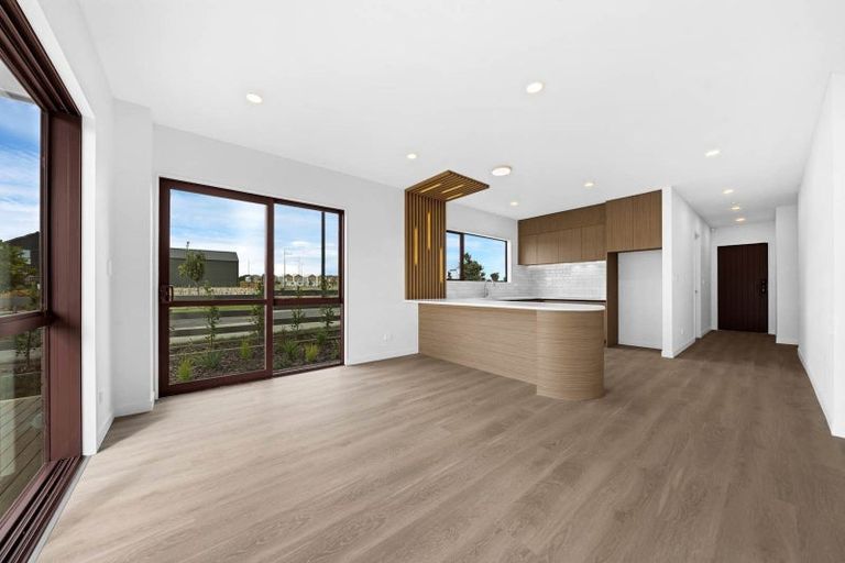 Photo of property in 49 Maungakaraka Road, Karaka, 2580