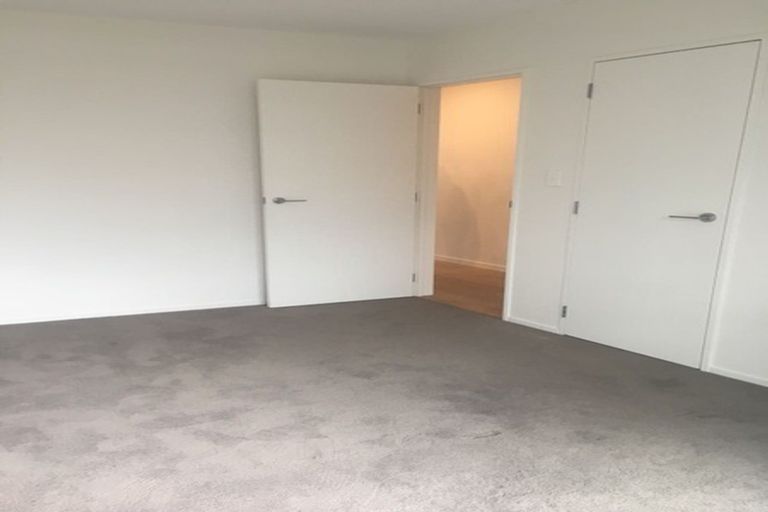 Photo of property in 14 Peony Mews, Oteha, Auckland, 0632