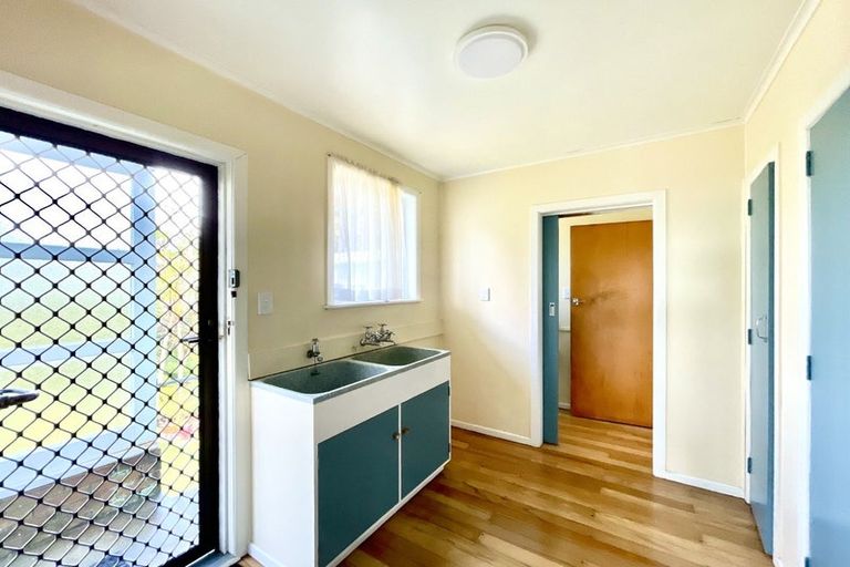 Photo of property in 18a Tomo Street, New Lynn, Auckland, 0600