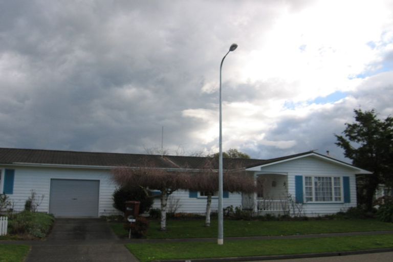 Photo of property in 1 Mcdonald Place, Awapuni, Palmerston North, 4412