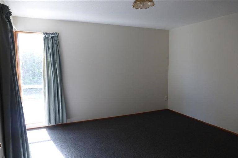Photo of property in 3a Broadbent Street, Riccarton, Christchurch, 8041