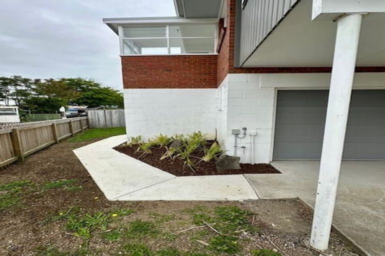 Photo of property in 1/42 Evelyn Place, Hillcrest, Auckland, 0627