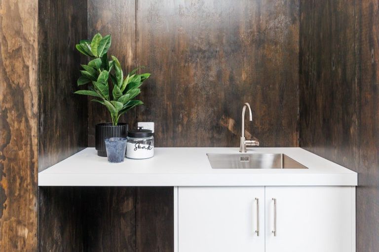 Photo of property in 3 Te Ara Lane, Hokowhitu, Palmerston North, 4410