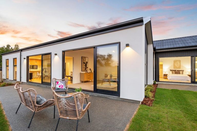 Photo of property in 16 Soleares Avenue, Mount Pleasant, Christchurch, 8081