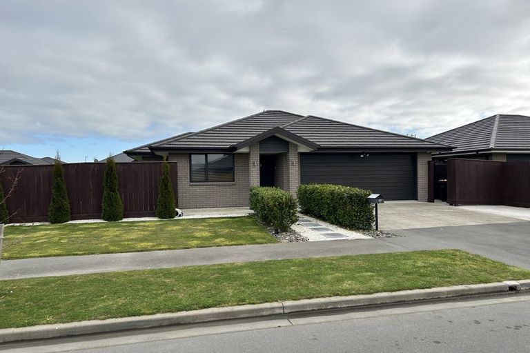 Photo of property in 17 Koareare Avenue, Halswell, Christchurch, 8025