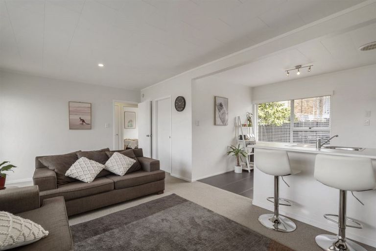 Photo of property in 1/7 Addison Drive, Glendene, Auckland, 0602
