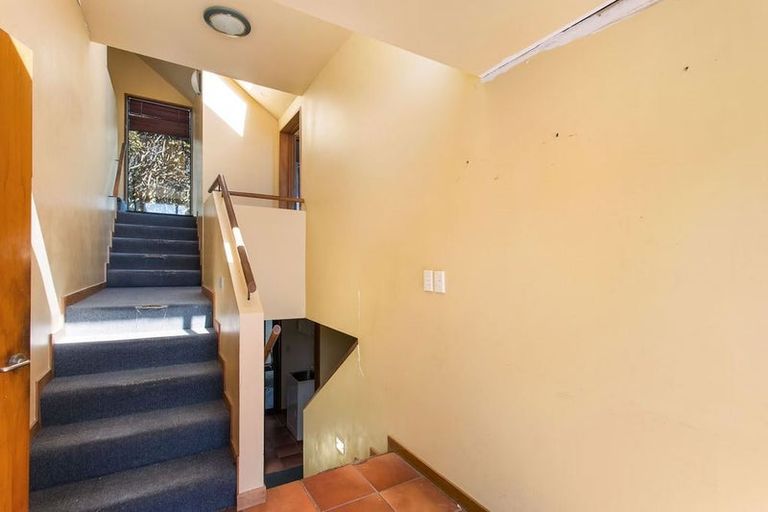 Photo of property in 5 Hatherly Lane, Mount Pleasant, Christchurch, 8081